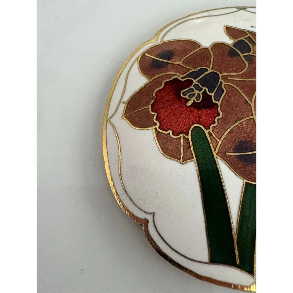 Vintage Cloisonne Enamel Daffodil‎ Scarf Clip Gold Tone Floral White Brown Red